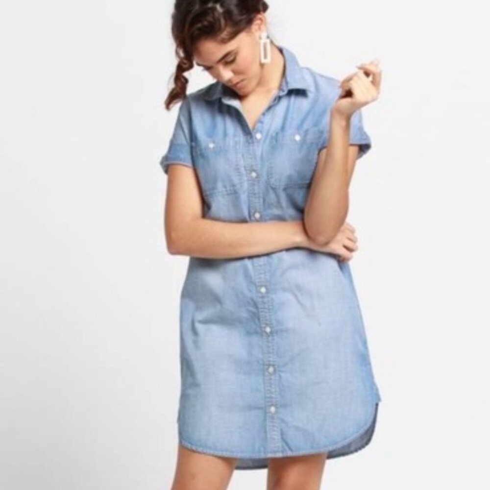 Able Adrianna Wash Chambray Button Down Short Sleeve Denim Dress Medium